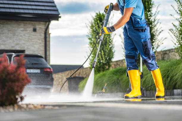 Post-Construction Pressure Washing in Oconto Falls, WI